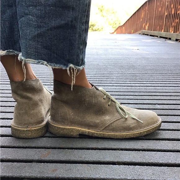 🫶🏽 CLARKS DESERT CHUKKA BOOTIES 🫶🏽 - Picture 13 of 14
